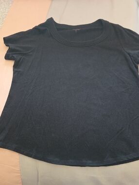 Coldwater Creek Women's Black Scoop Neck Tee